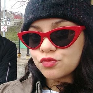 Meet your Posher, Aimee